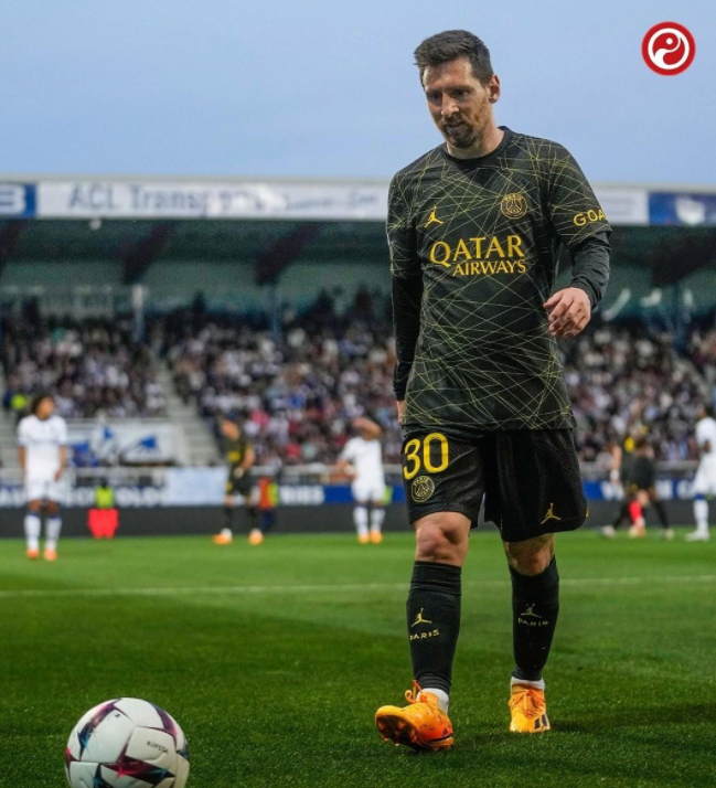 但他的表现 但他的表现