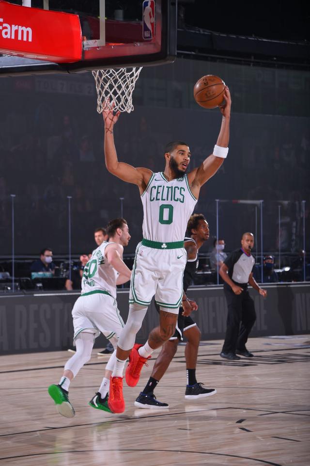 以半步停 以半步停